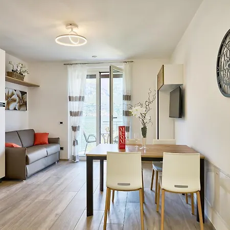 Lägenhet Finestra Al Lezzeno